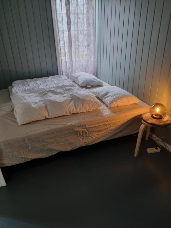 Stor Leilighet Med 4 Senger Sentralt I Forde Førde Exterior foto